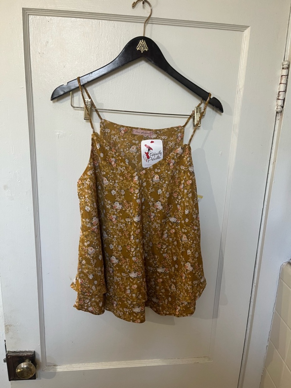 Ces Femme Mustard Floral Spaghetti Strap Camisole Perfectly Priscilla Women’s S